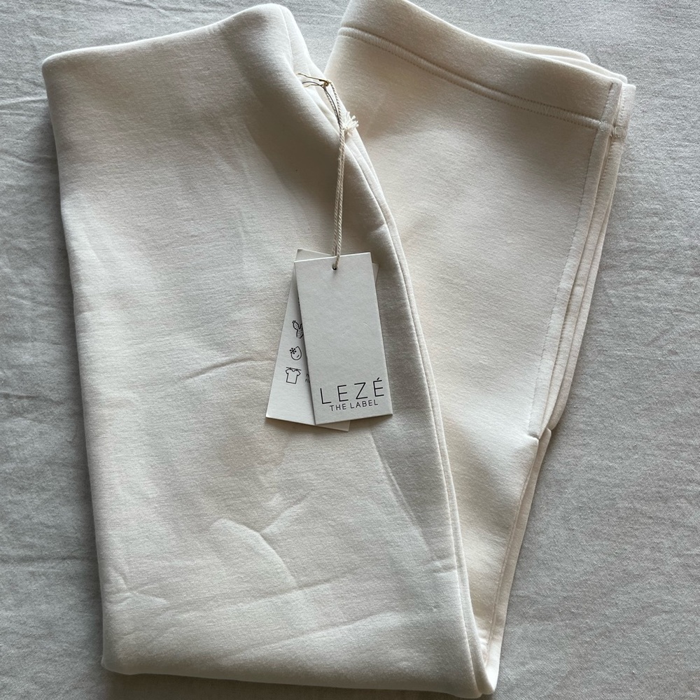 LEZÉ the label Isla Midi Skirt